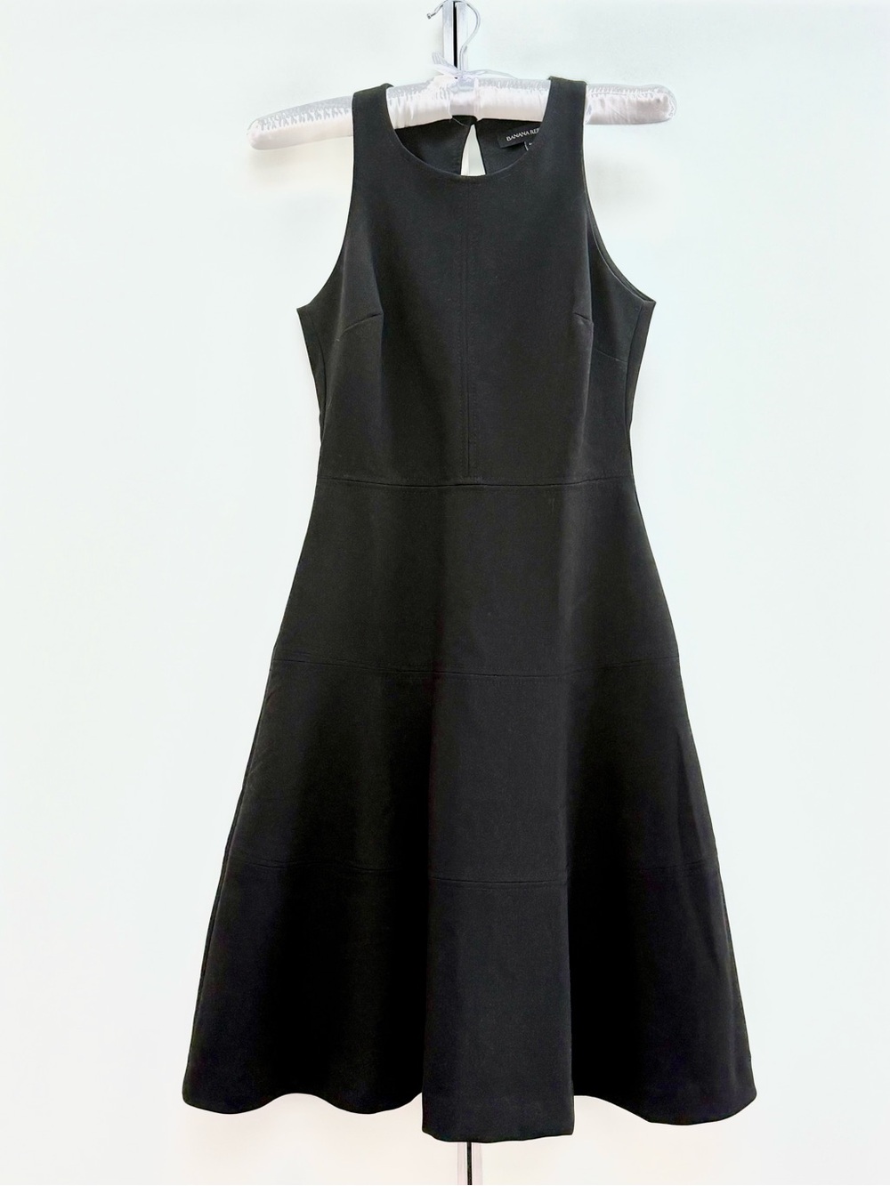 NWT - Banana Republic Fit & Flare Midi Dress - Classy & Chic!